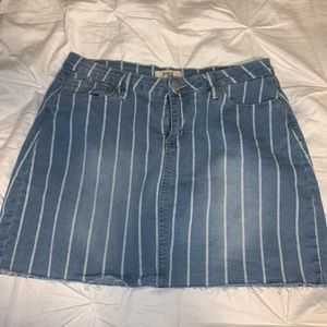 Striped mini skirt
